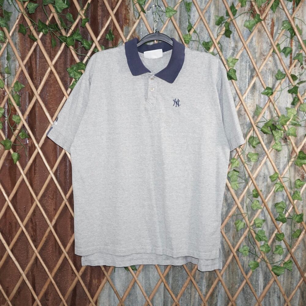 Vintage Y2K Adidas Periodcolor Gray T-Shirts embroidered